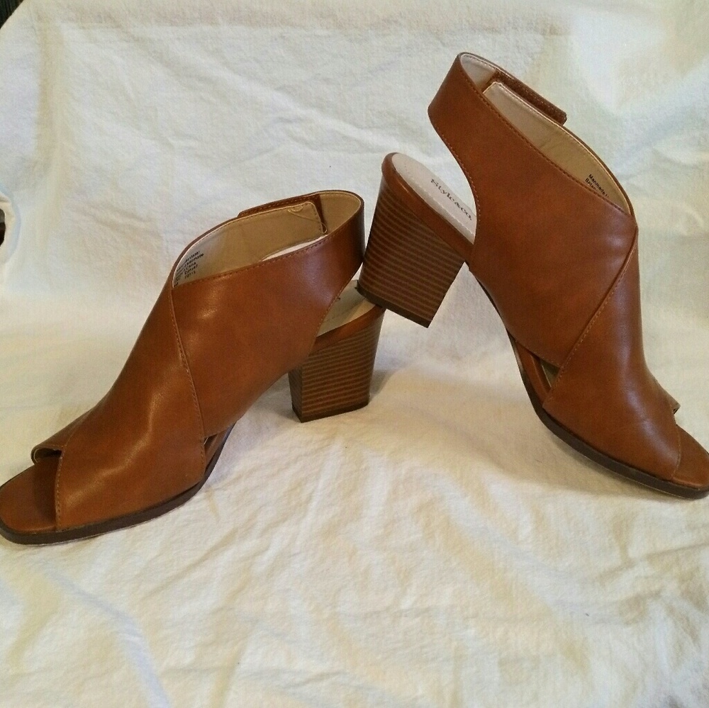 Brown Sandals 8M